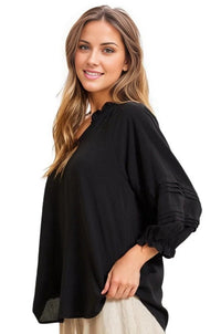tops Andree By Unit Tina Pullover Top in Black Andree By Unit