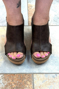 Shoes Corkys Carley Wedge Sandal in Chocolate Smooth Corkys Footwear