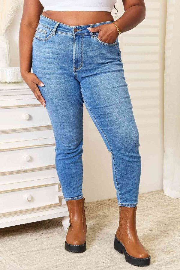 Bottoms Judy Blue Full Size High Waist Skinny Jeans Medium / 0(24) Trendsi