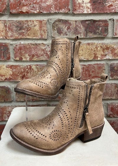 boots Very G Lisette Ankle Boot in Beige Very G Footwear