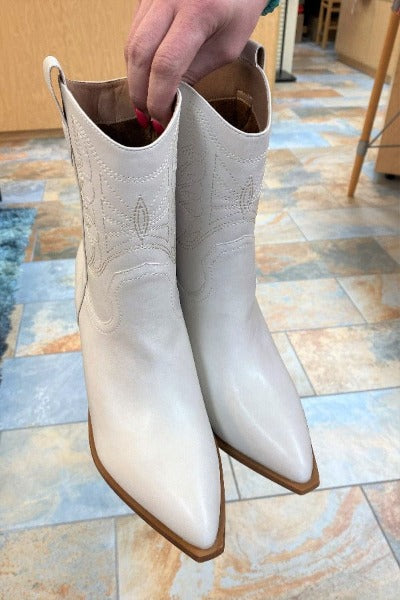 Boots Corkys Rowdy Ankle Boot in Winter White Corkys Footwear